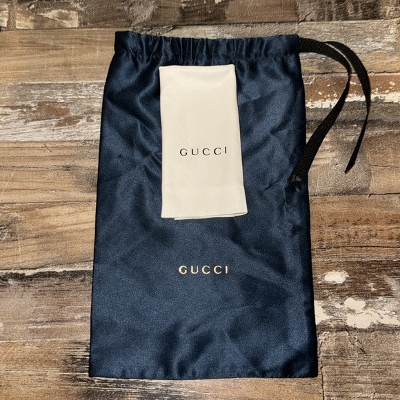 Gucci Sunglasses - Picture 6 of 8